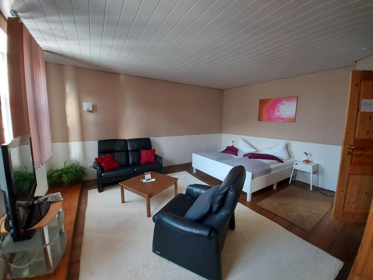 Hotelpension Pfarrhaus Alt Schwerin Exteriör bild