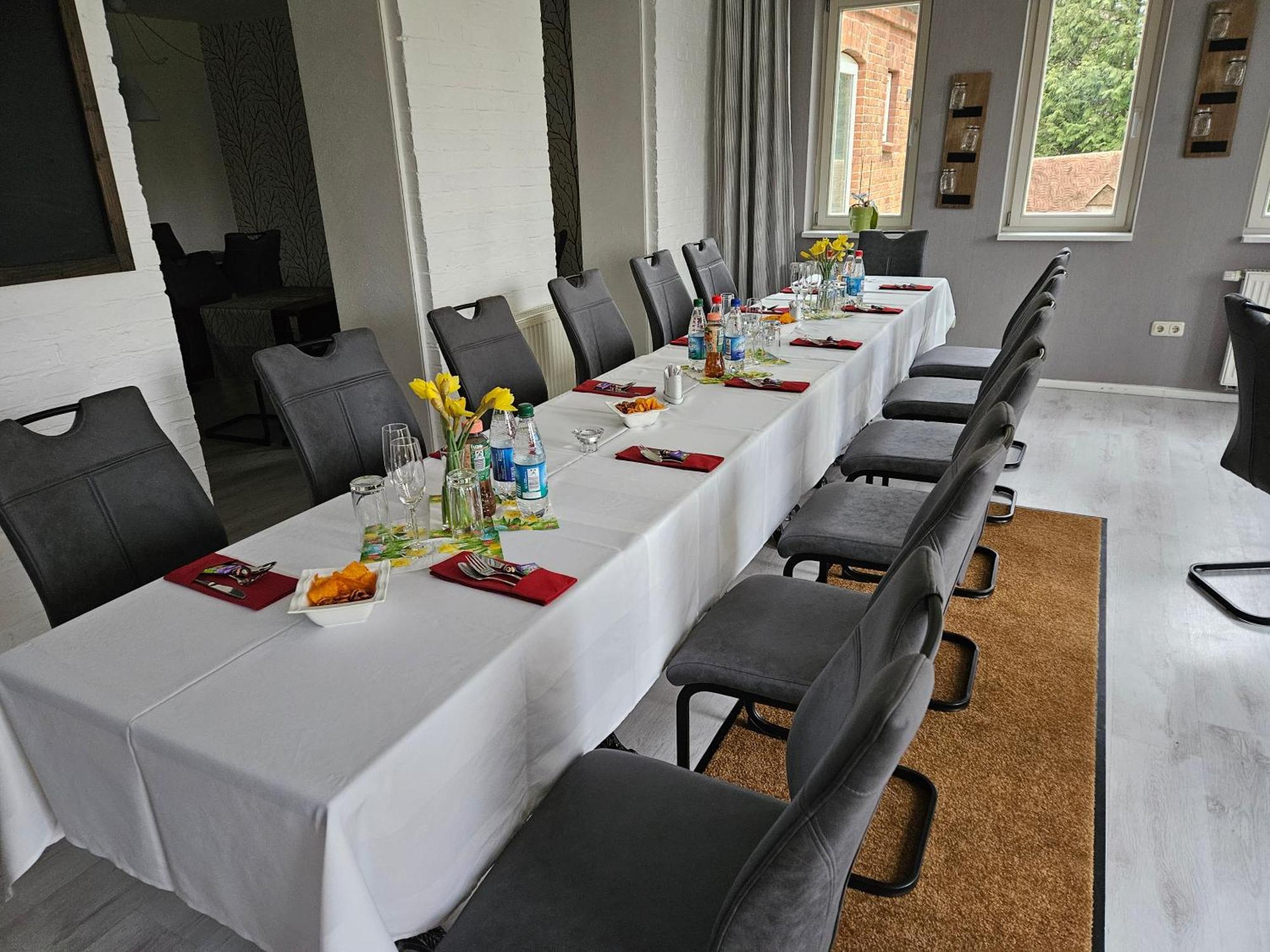 Hotelpension Pfarrhaus Alt Schwerin Exteriör bild